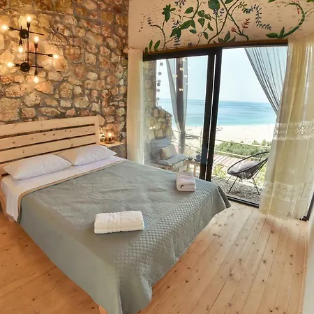 Scala Bungalows *